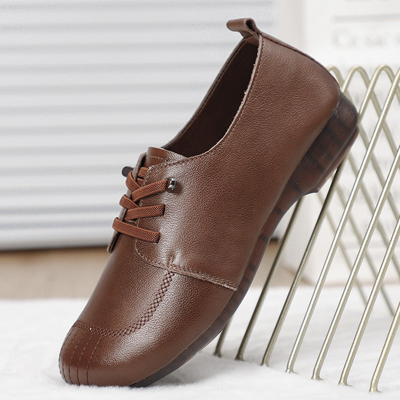 Zapatos de madre de mediana edad (piel)