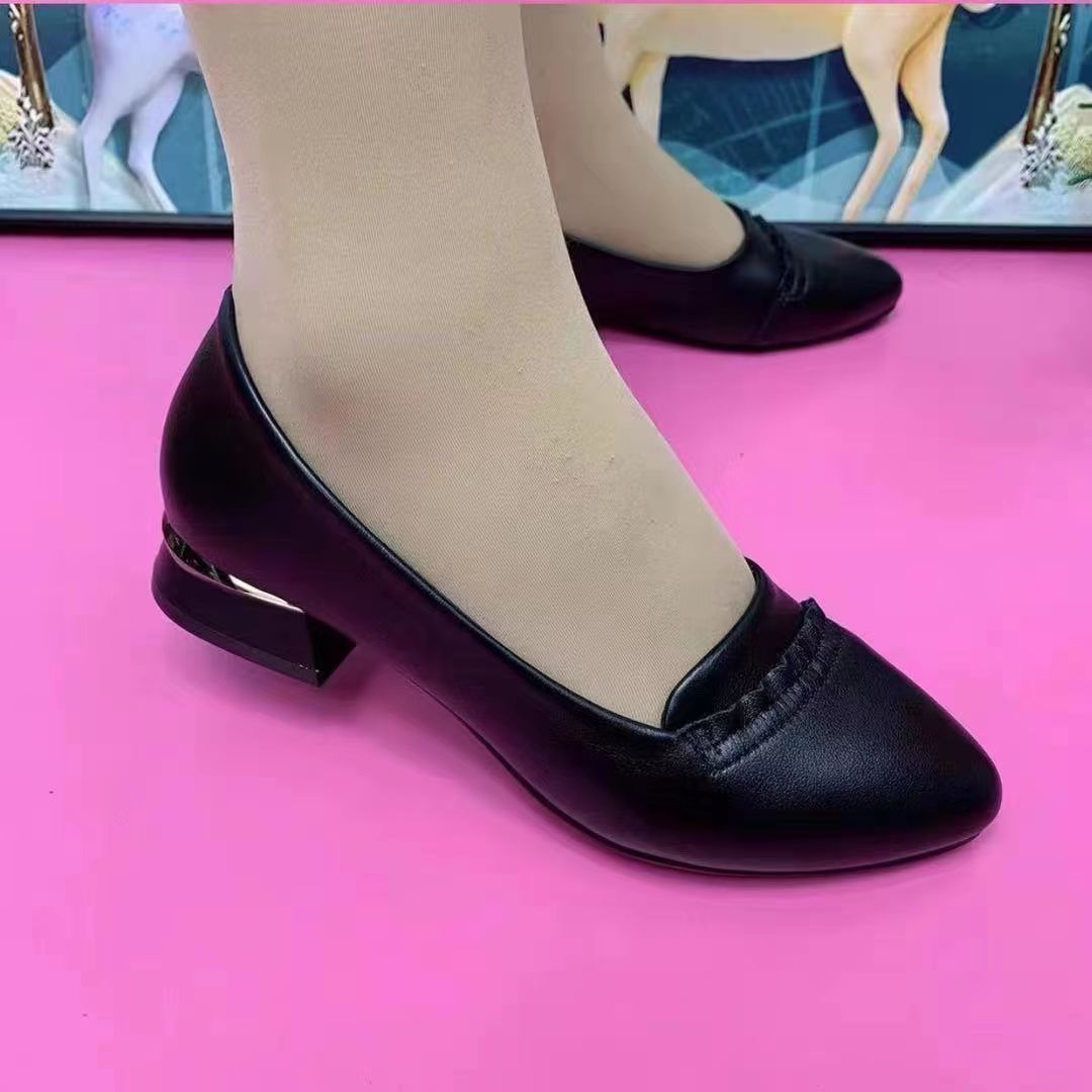 Zapatos de mamá con punta puntiaguda (de cuero)