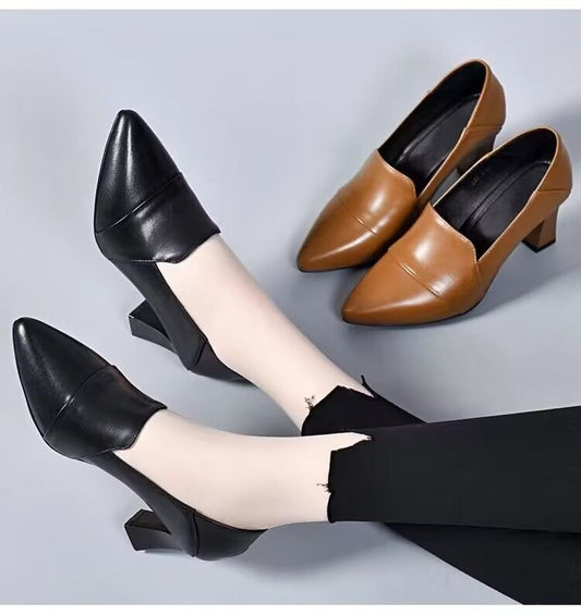 Zapatos de piel con tacón alto y punta