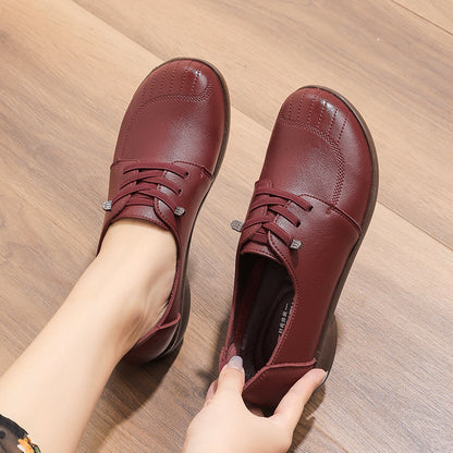 Zapatos de madre de mediana edad (piel)