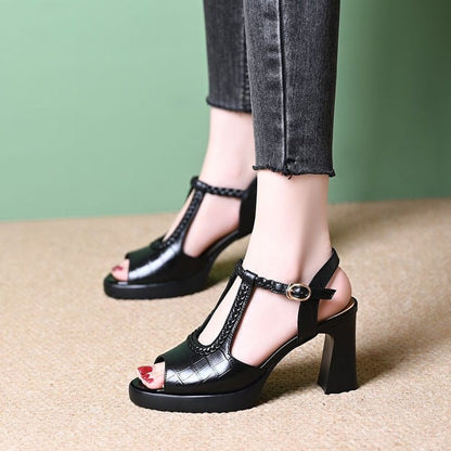 Sandalias romanas de una sola tira