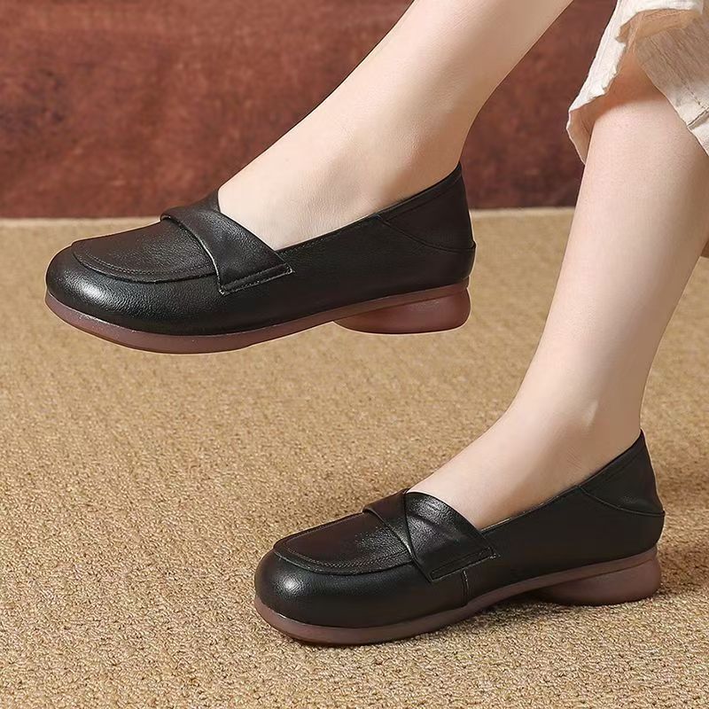 Zapatos de piel con suela blanda y tendón de ternera.