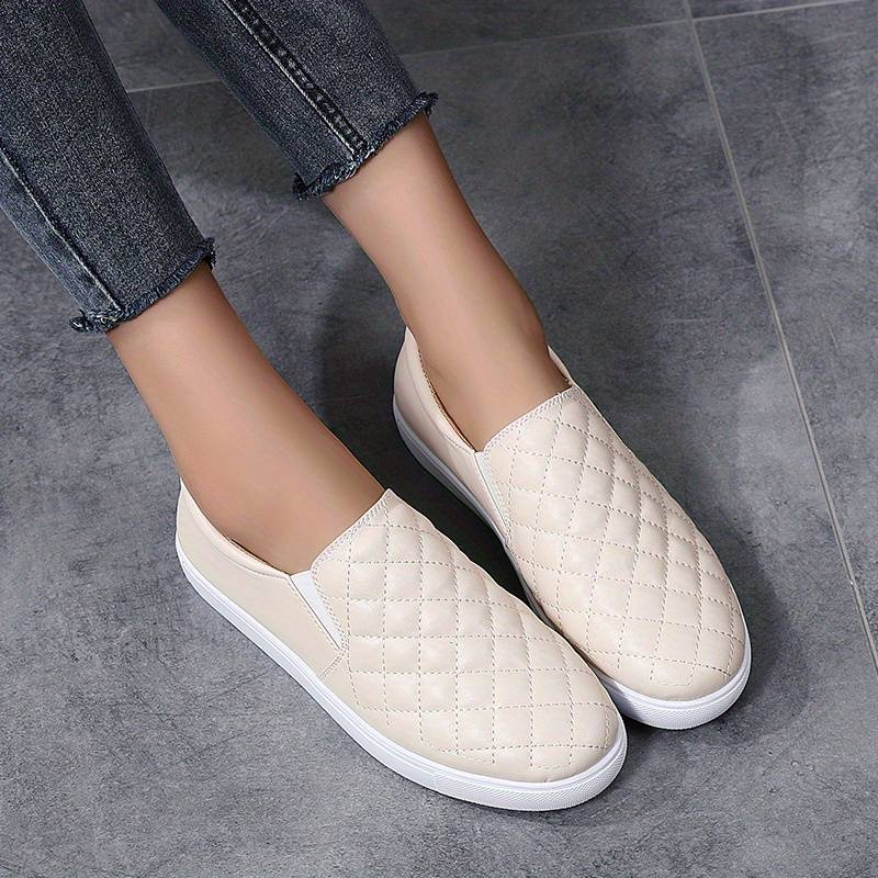 Zapatillas deportivas acolchadas de color liso para mujer