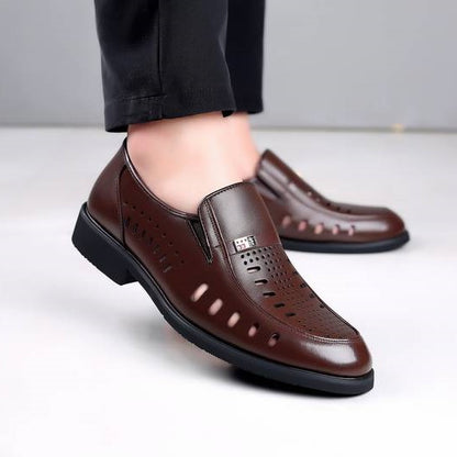 Zapatos de negocios antideslizantes resistentes al desgaste para hombres.