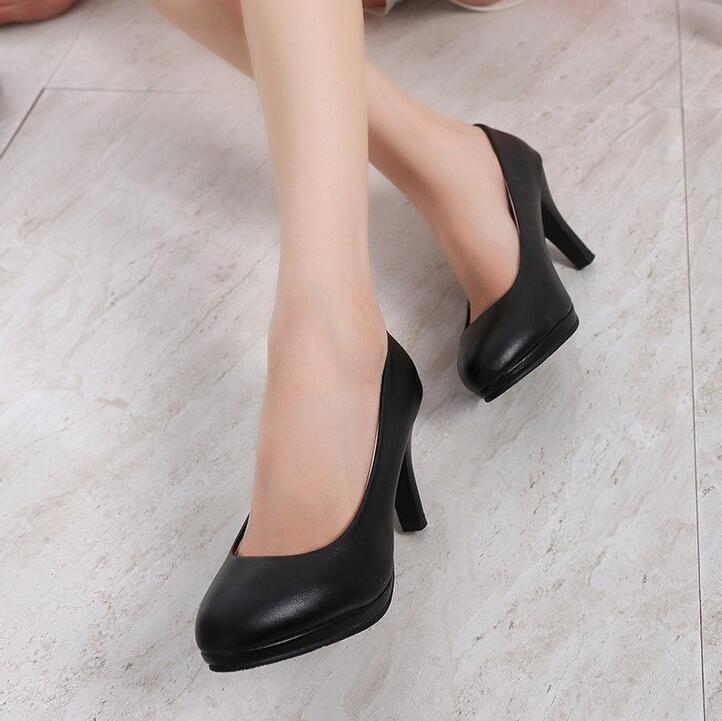 Tacones negros de mujer cómodos